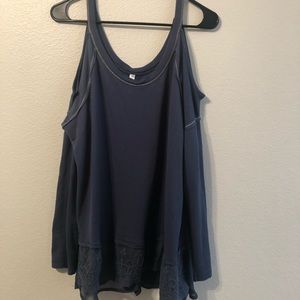 🎉3/$20 Xhilaration Cold Shoulder Top